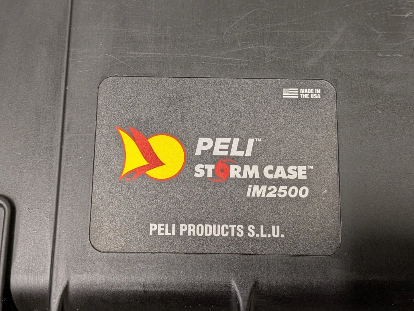 Peli iM2500 Protector Pelican Storm Case Travel Flight Equipment Box on Wheels