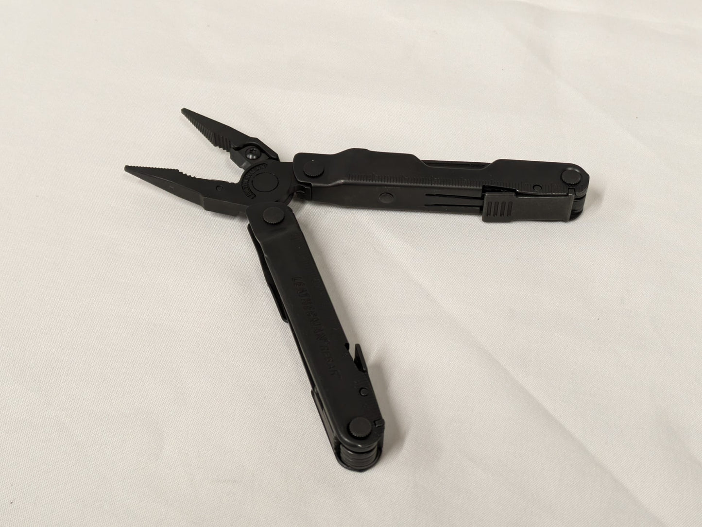 Leatherman Rebar Black Oxide 17-Component Multi Tool Survival Camping