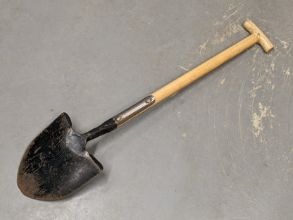 SJ England 3 ft General Service Shovel - Dated 1989