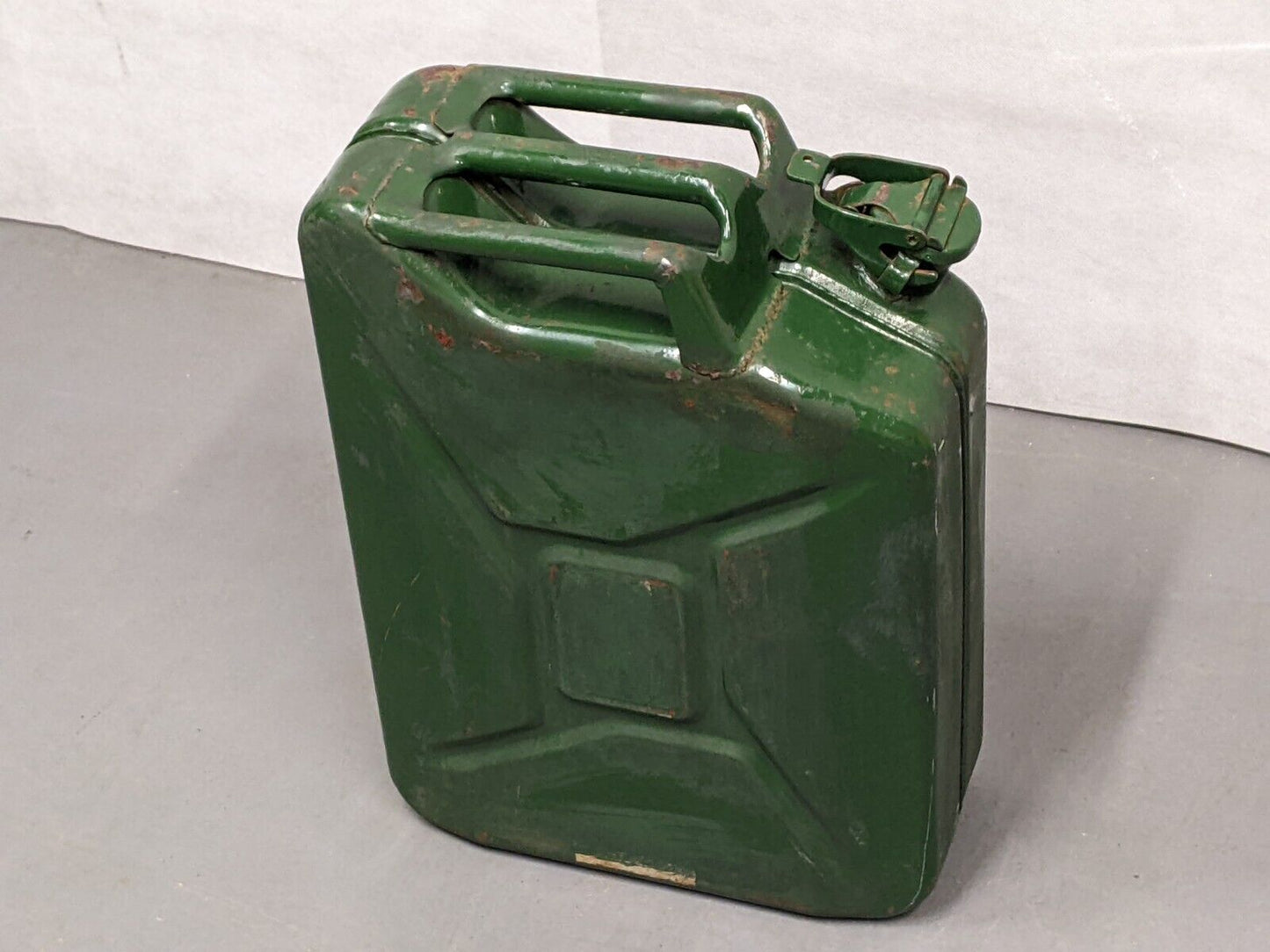 Genuine Vintage Army 20L Metal Green Fuel Jerry Can - Dated 1950s