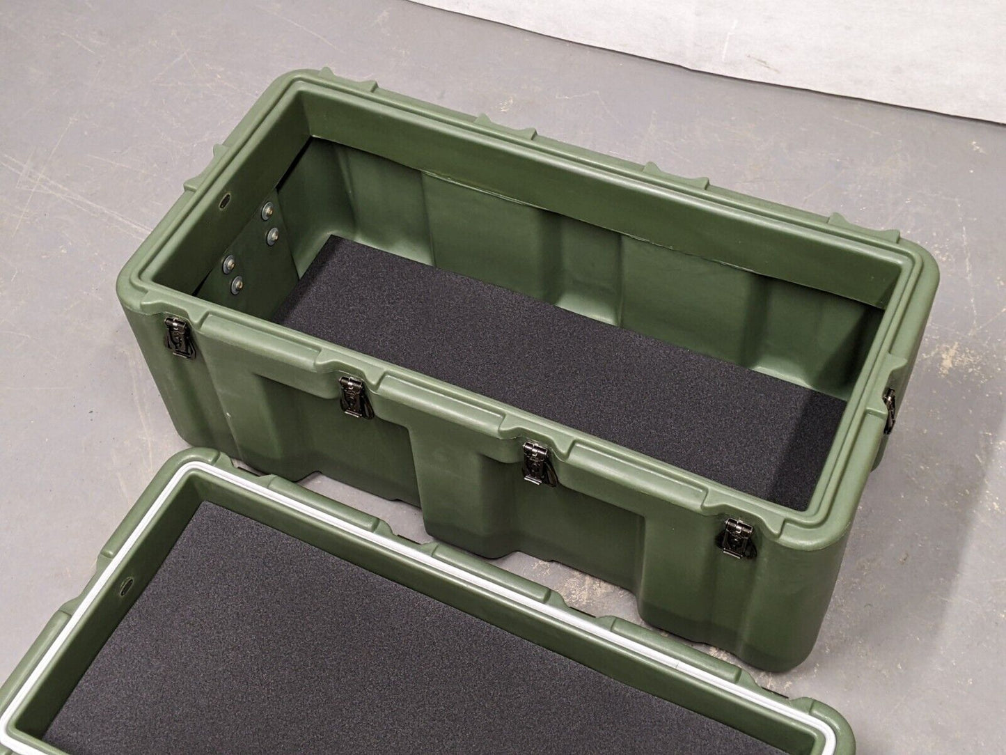 Hardigg Equipment Flight Storage Case Box Pelican Peli