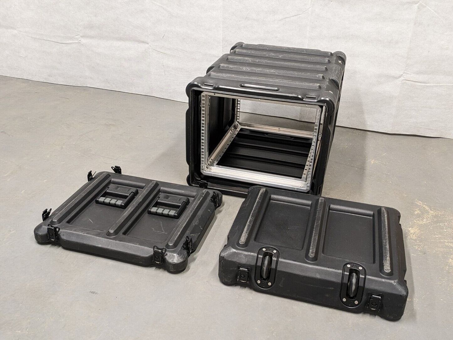 Amazon CP Cases 19" 8U Wheeled Double End Rack Mount Case Box