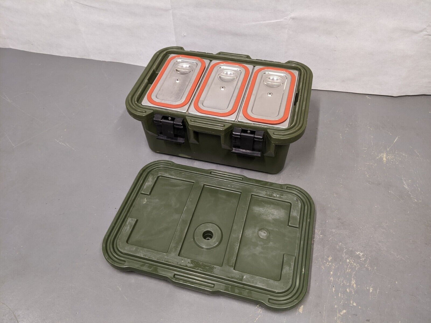 Cambro UPC180 Hot & Cold Insulated Food Container Gastronorm Carrier