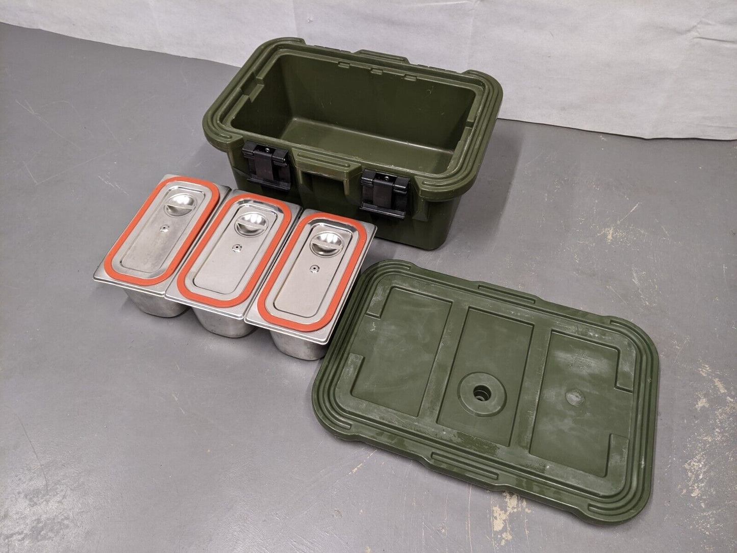 Cambro UPC180 Hot & Cold Insulated Food Container Gastronorm Carrier